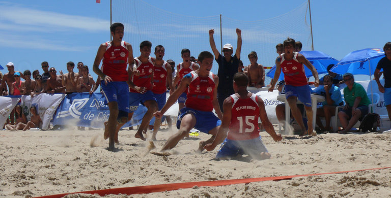 El CBM Playa Barbate consigue el Trofeo Carranza en una disputada final. / Cedida